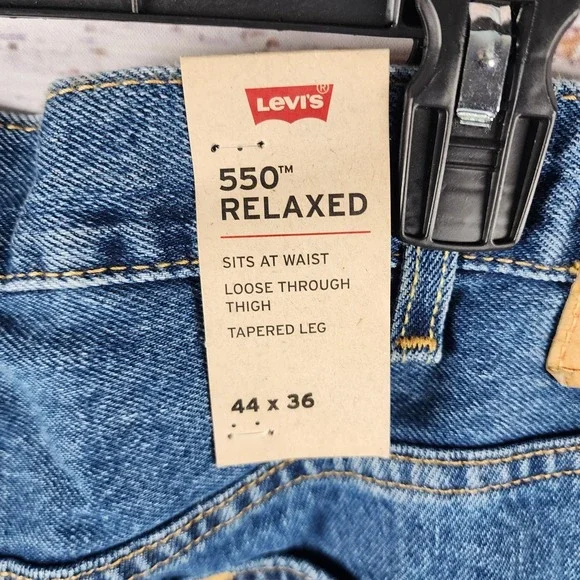 Levis 550 Jeans Mens 44x36 Blue Relaxed Fit Tapered Leg Big & Tall Medium Wash - Picture 3 of 9
